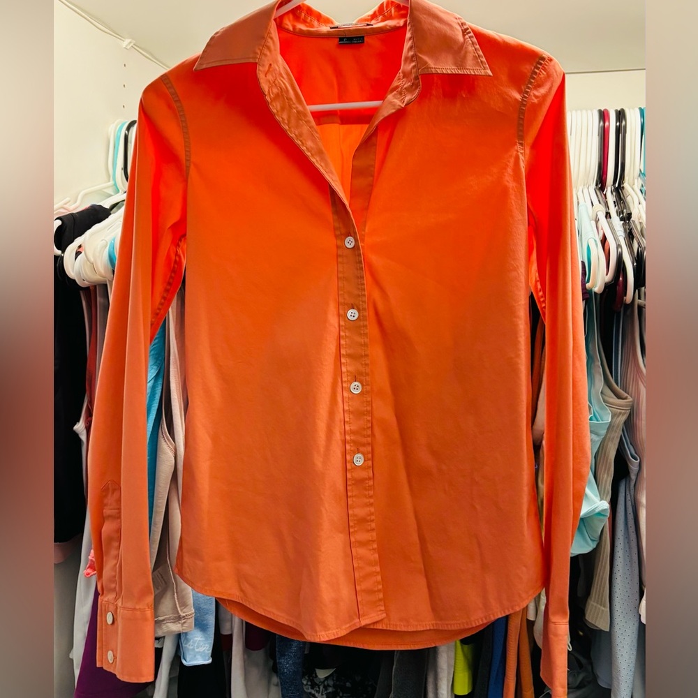 Theory Classic Slim Fit Button Up in Coral